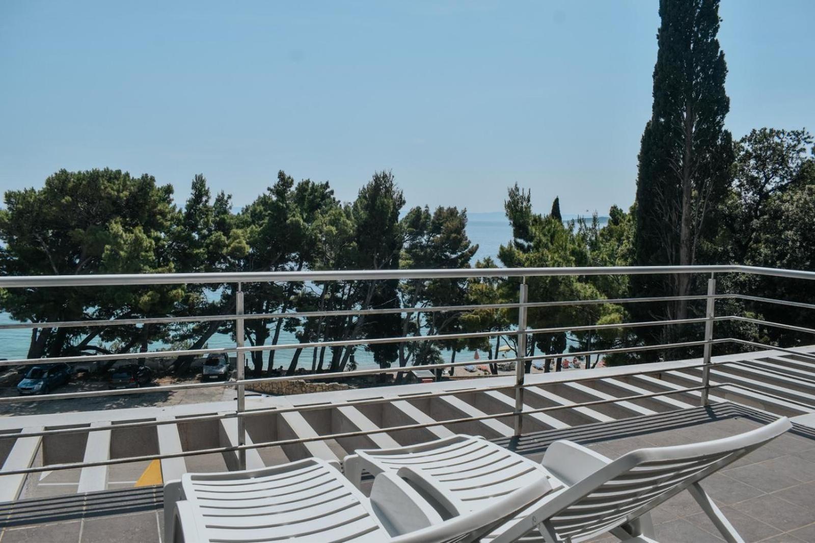 Motel Ljetni Raj Baška Voda エクステリア 写真